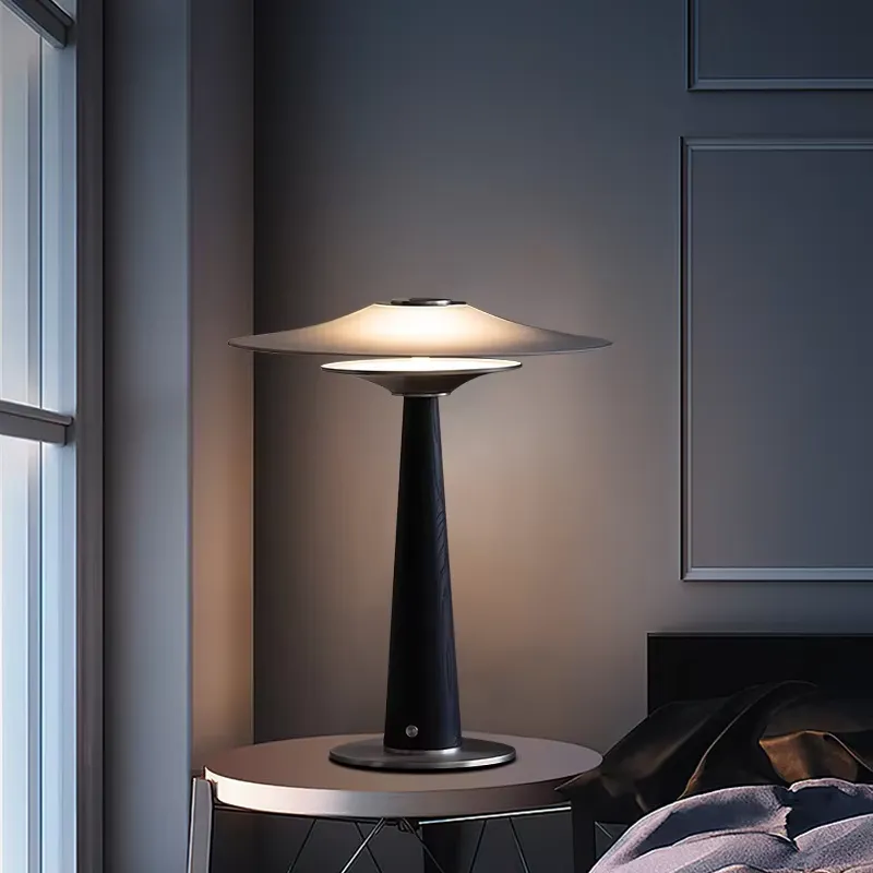 Desk Lamp - مصباح مكتب فاخر بتصميم إسكندنافي عصري،
