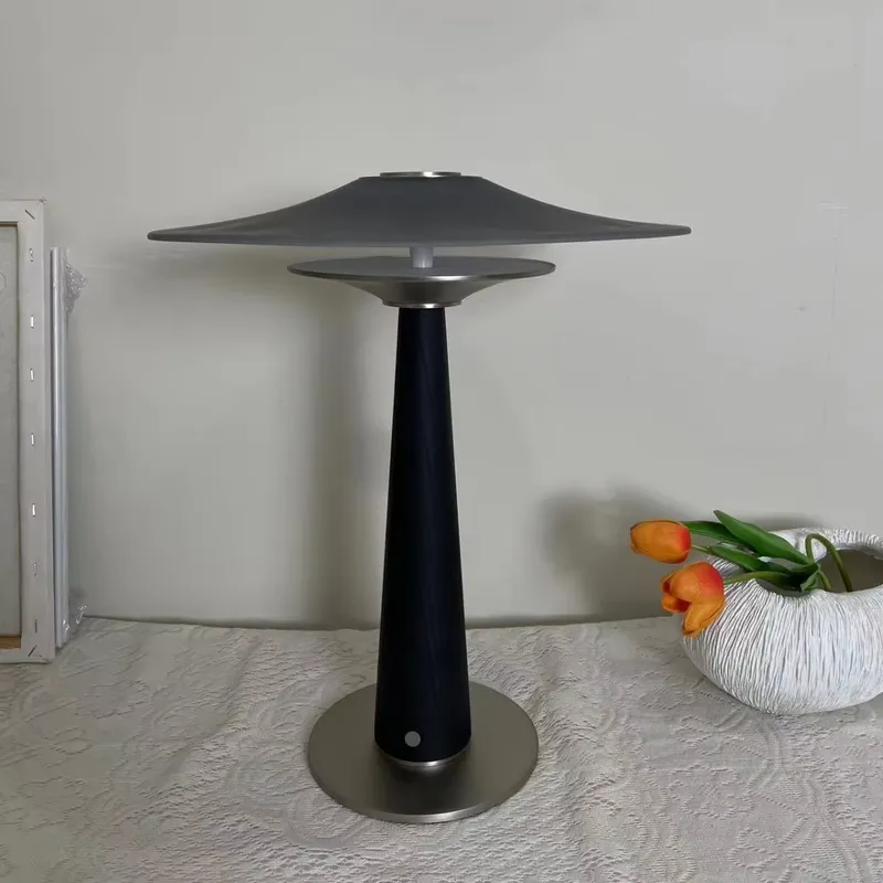 مصباح مكتب فاخر بتصميم إسكندنا - مراجعة Desk Lamp وسعره